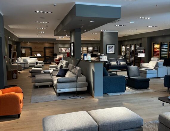 Νέο Poltronesofà Retail Store | Άλιμος | 2.000 m²